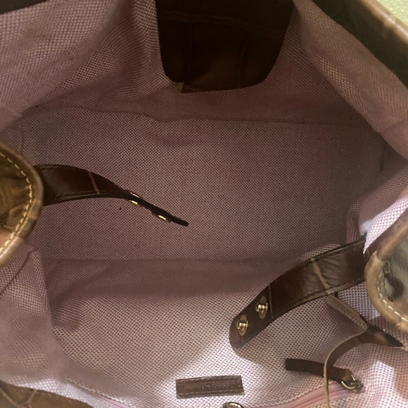 Dooney and Bourke hobo with logo lock, embossed Italian calfskin leather - Picture 10 of 13